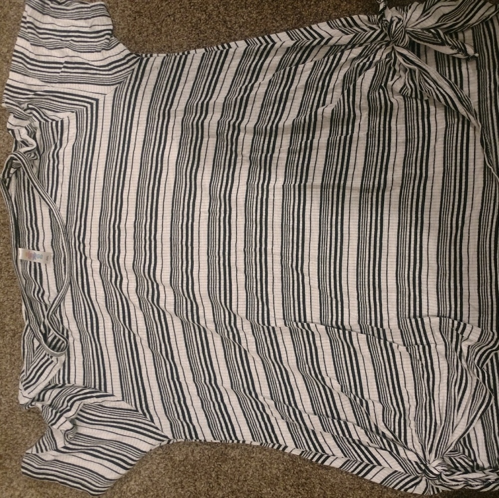 Lularoe Perfect T